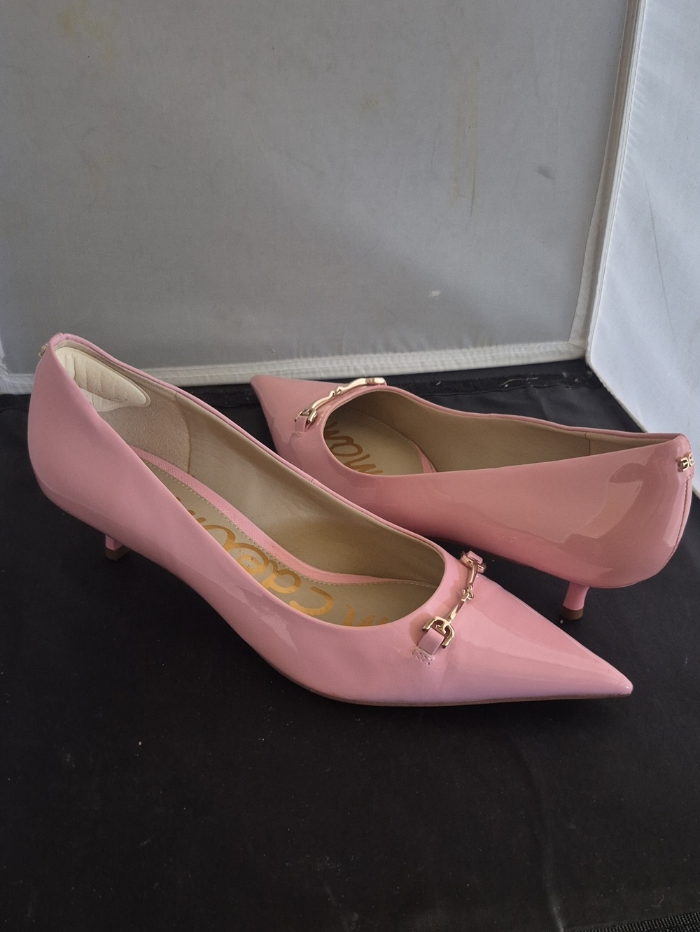 Women's sz 9 Sam Edelman Pink Patent Pointed Toe Kitten Heel Pumps